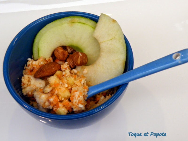 Taboulé de chou fleur, carotte, pomme granny, poulet grillé, amandes et noisettes